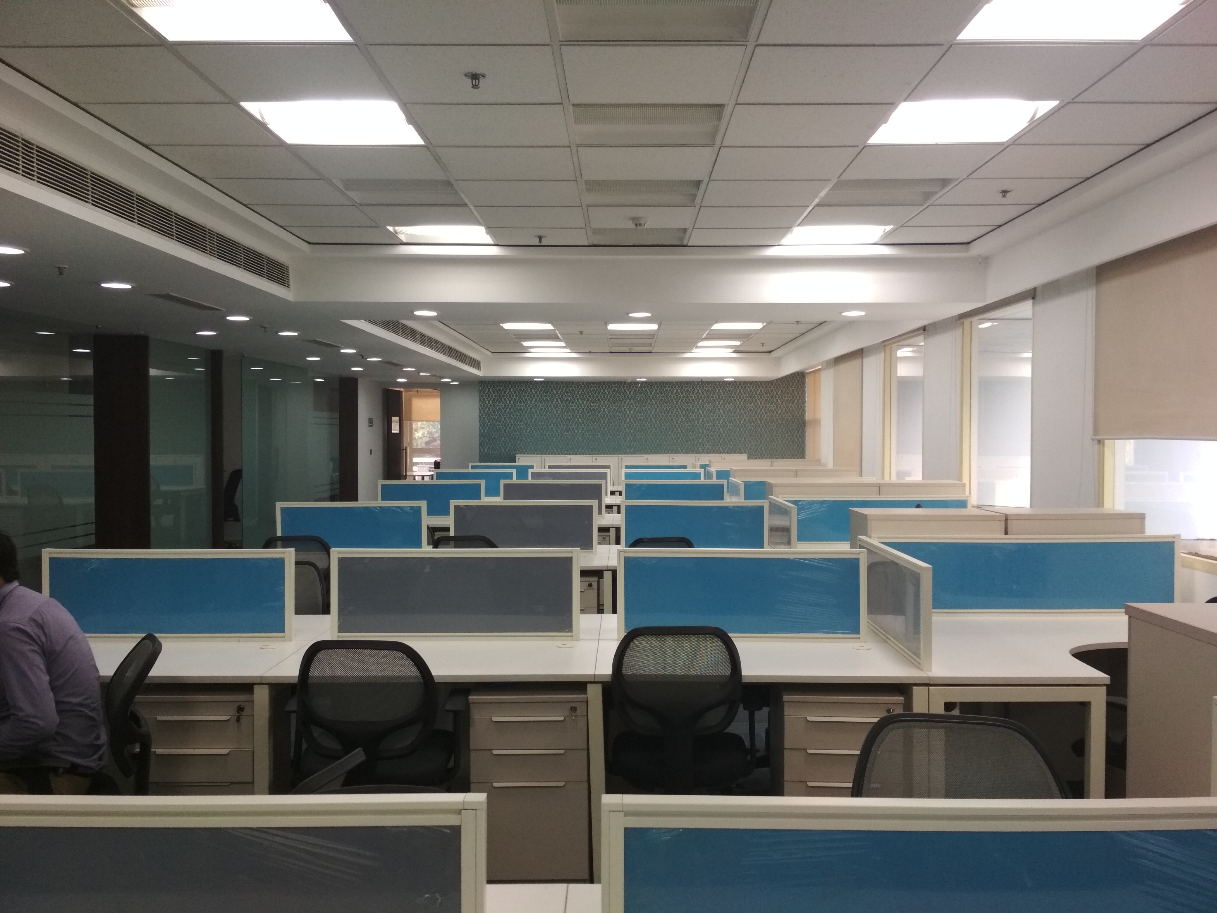 Fully Furnished space with plug n play facility