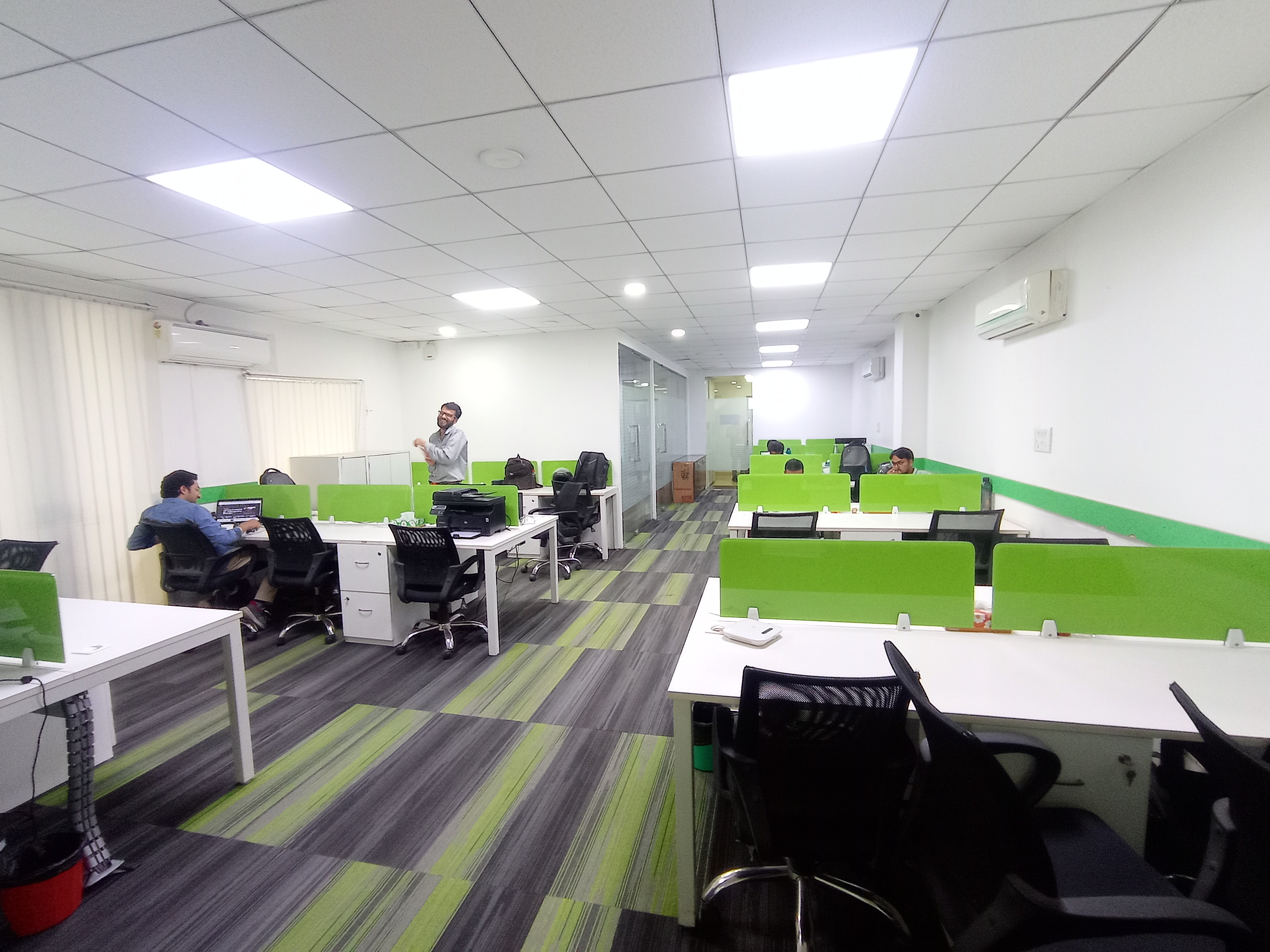 FULLY FURNISHED SPACE WITH PLUG N PLAY FACILITY